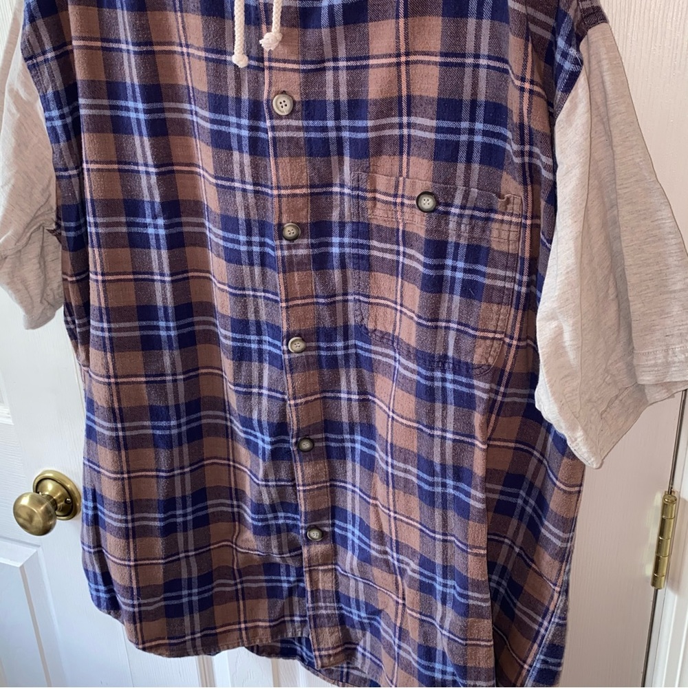 Vintage 90's Plaid Hooded Short Sleeve Flannel T-shirt - Picture 6 of 7